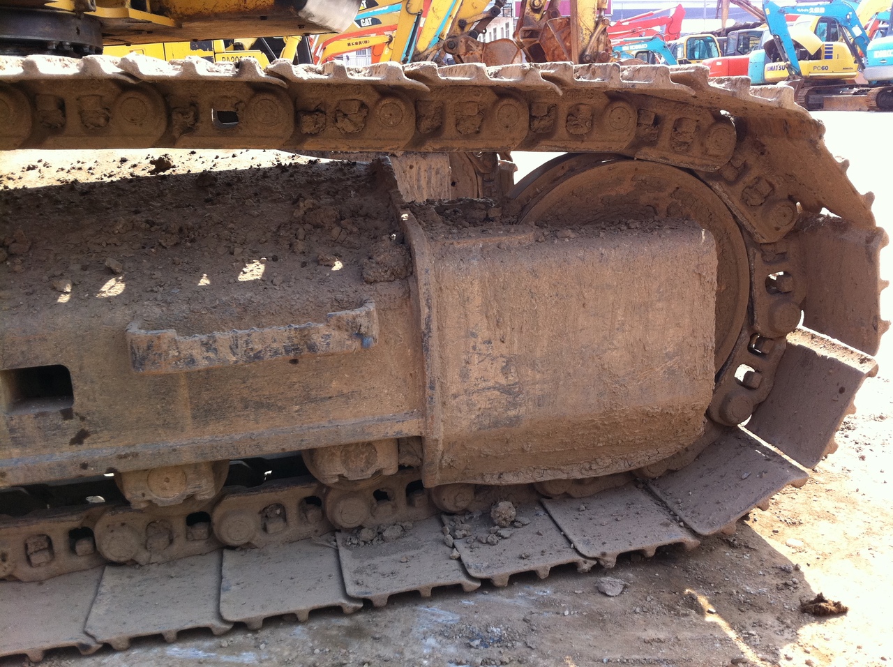 Ekskavator perayap Caterpillar Cat 320C 320CL: gambar 13