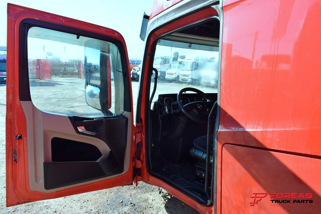 Kabin untuk Truk MERCEDES-BENZ ACTROS MP4 GIGA SPACE: gambar 10