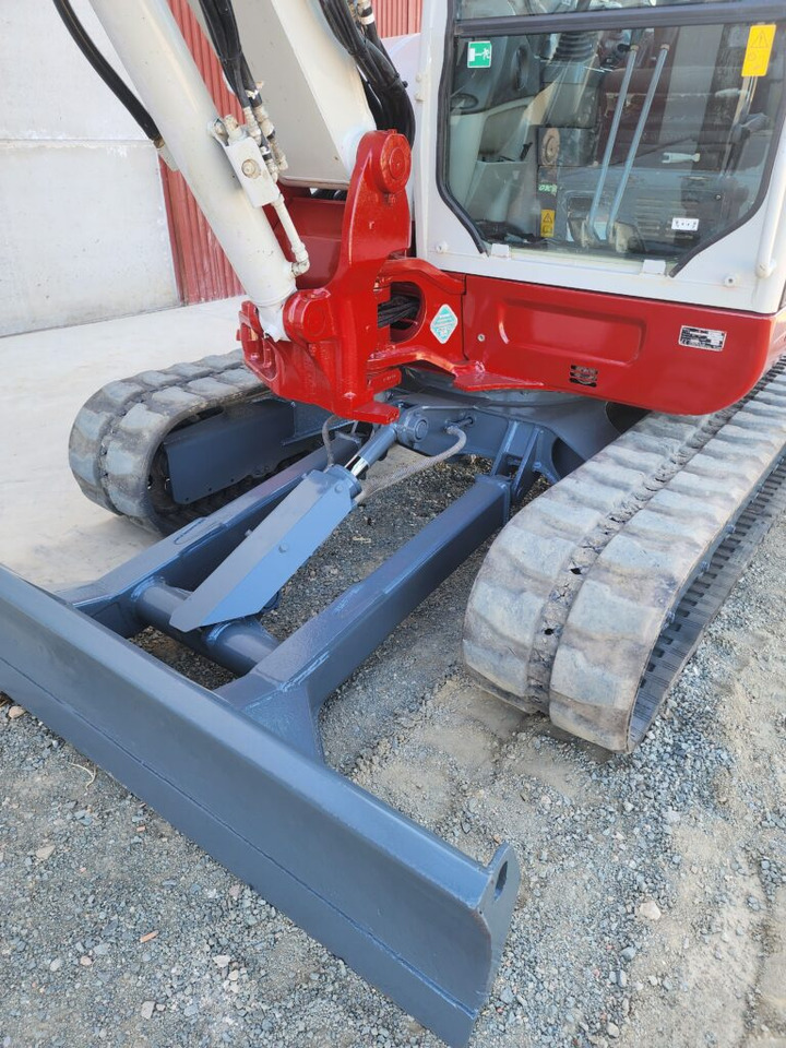 Ekskavator mini TAKEUCHI TB260: gambar 7