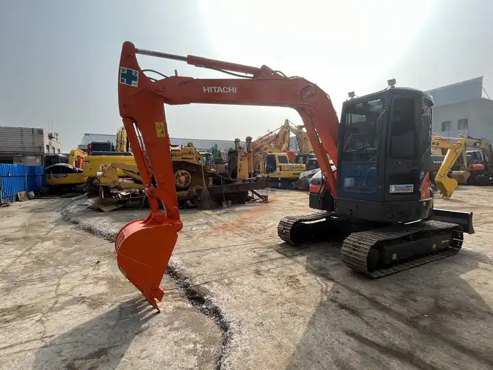 Ekskavator perayap Second Hand excellent original mini excavator hitachi used ZX55 ZX60 ZX70 small used excavator made in Japan for sale: gambar 6