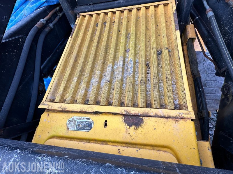 Skid steer New Holland LX865 TURBO - Kompaktlaster: gambar 11