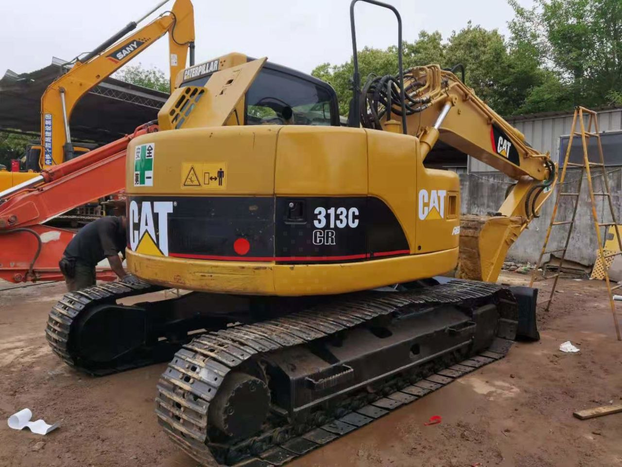 Ekskavator perayap Caterpillar 313C: gambar 10