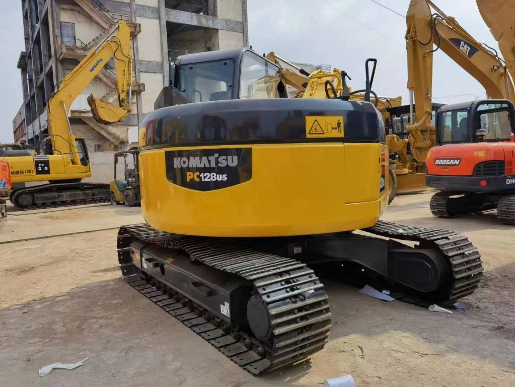 Ekskavator mini Komatsu PC 128 US: gambar 7