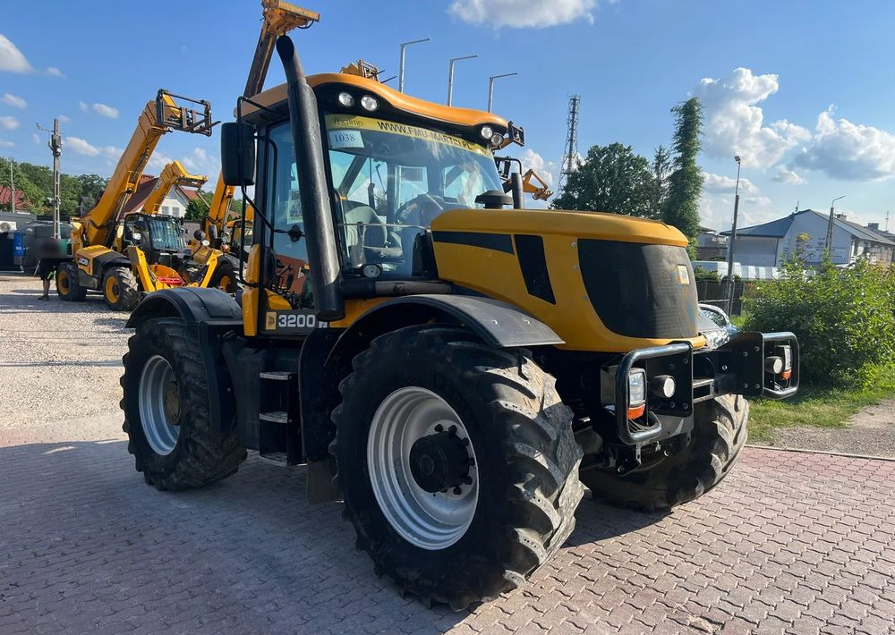 Traktor JCB 3200 Plus: gambar 7