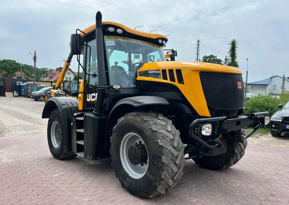 Traktor JCB Fastrac 3200 Sisu Xtra: gambar 10