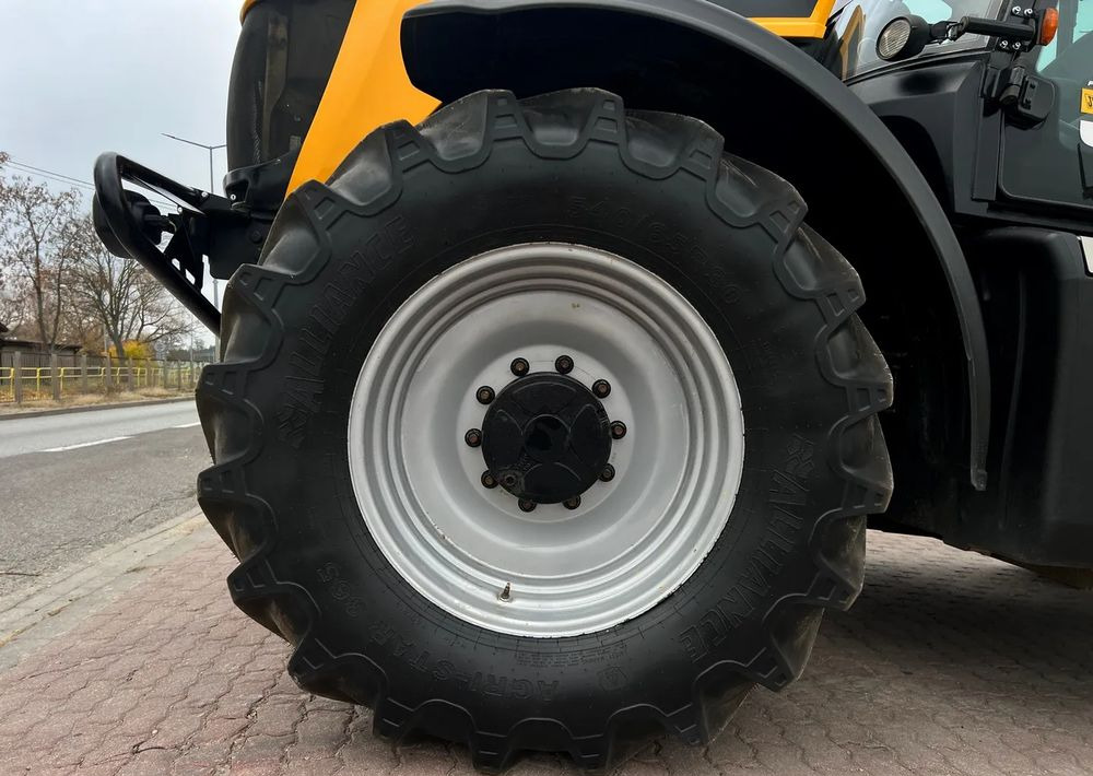 Traktor JCB Fastrac 3230 Sisu Xtra: gambar 14