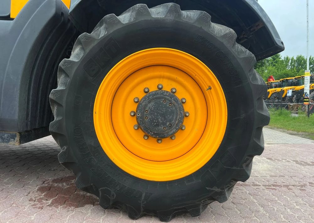 Traktor JCB Fastrac 3230 Xtra: gambar 10