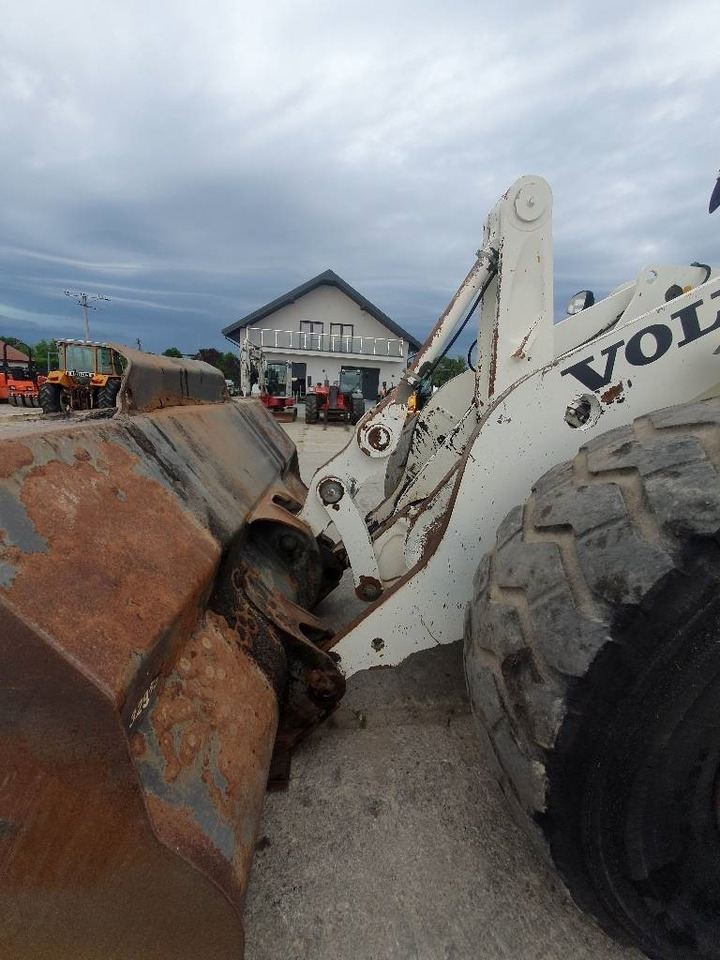 Wheel loader Volvo L 110 F: gambar 6