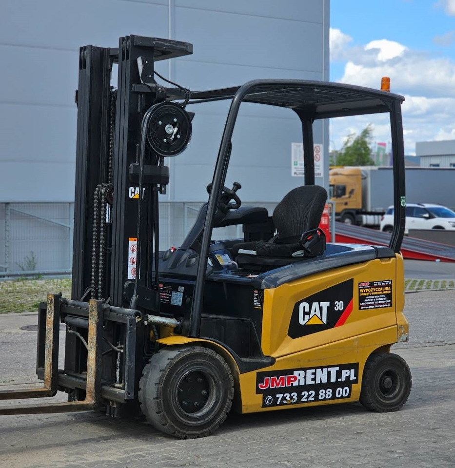 Forklift listrik CAT EP 30 CN: gambar 8