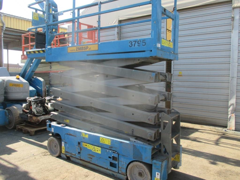 Scissor lifts Genie GS 3232: gambar 8