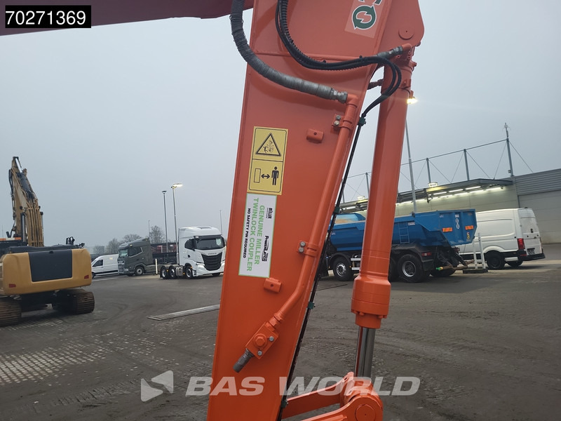 Ekskavator perayap Hitachi ZX225 USLC -5: gambar 11