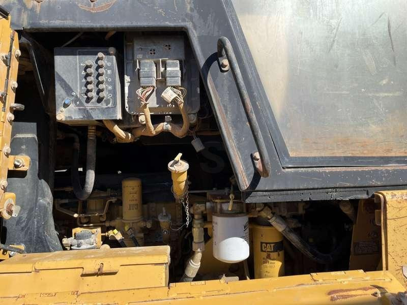 Crawler loader Caterpillar 963C - POUR PIECES: gambar 35