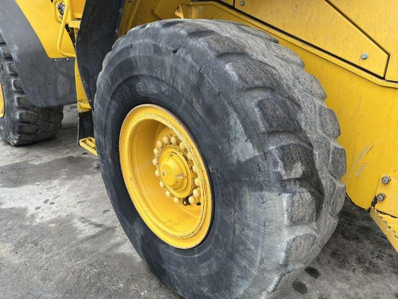 Wheel loader Volvo L90E: gambar 19