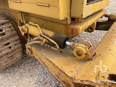 Crawler loader CAT 953: gambar 16