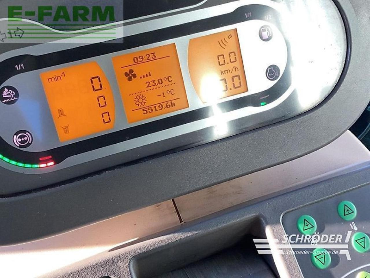 Traktor Fendt 824 vario s4 profi plus ProfiPlus: gambar 19