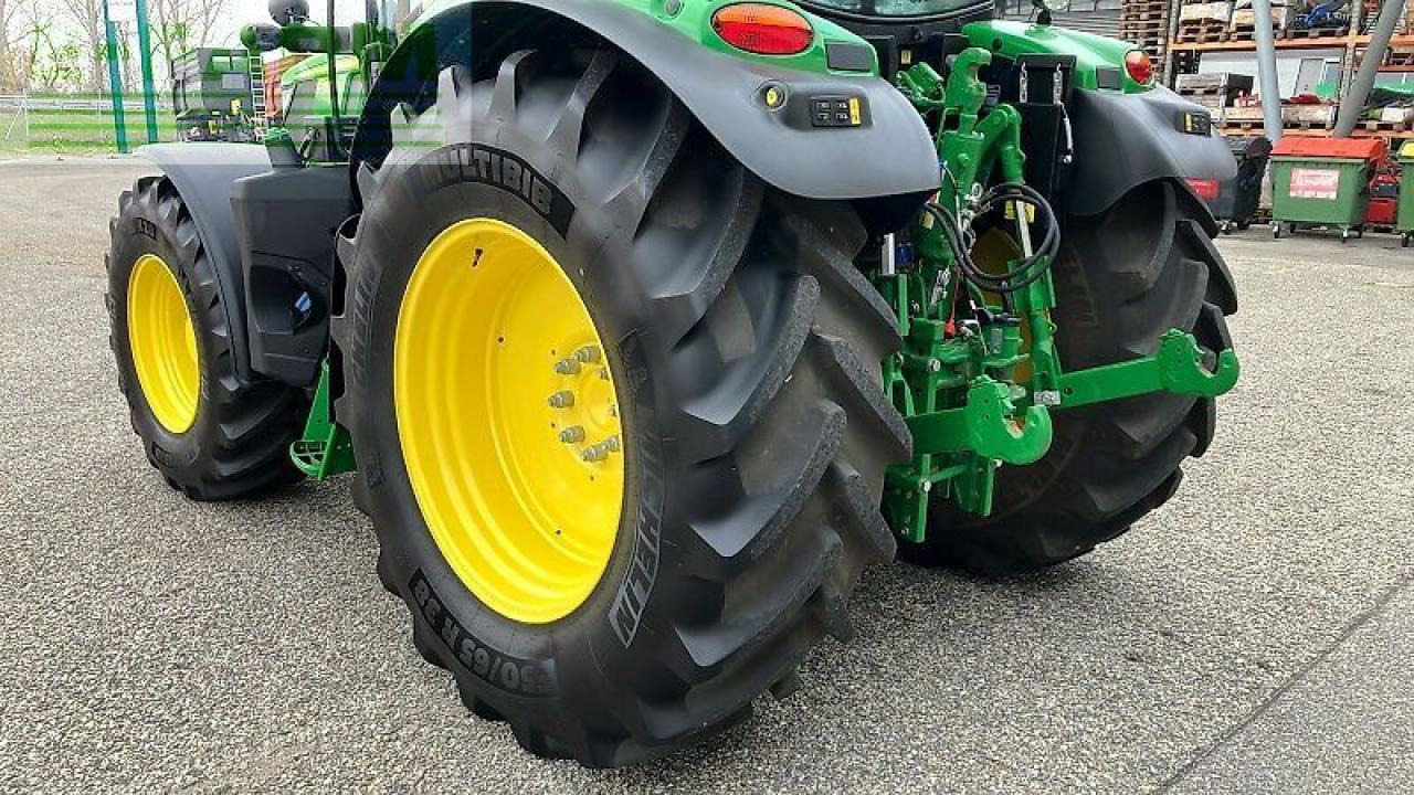 Traktor John Deere 6r150: gambar 16