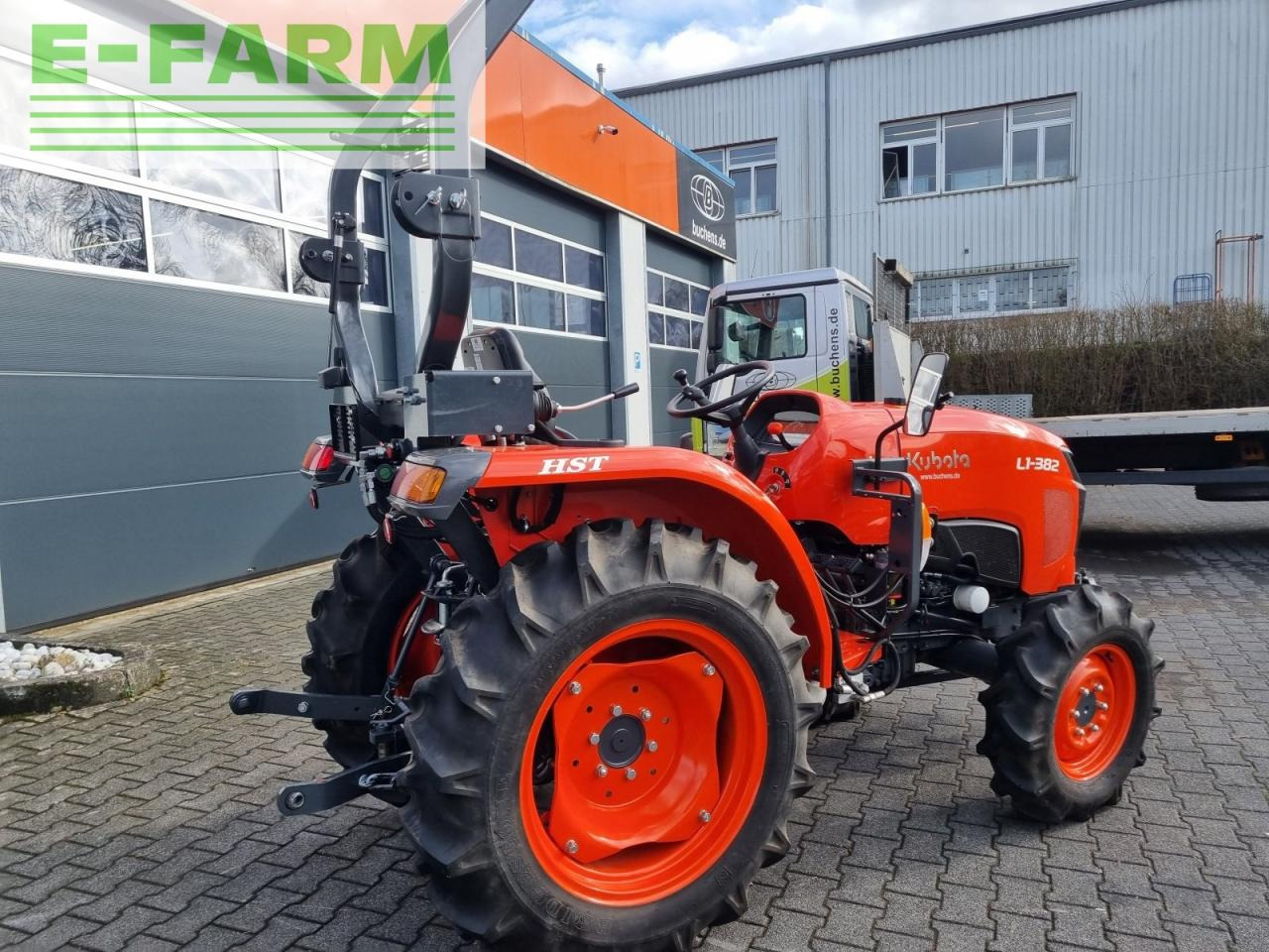 Traktor Kubota l1-382 hst: gambar 8