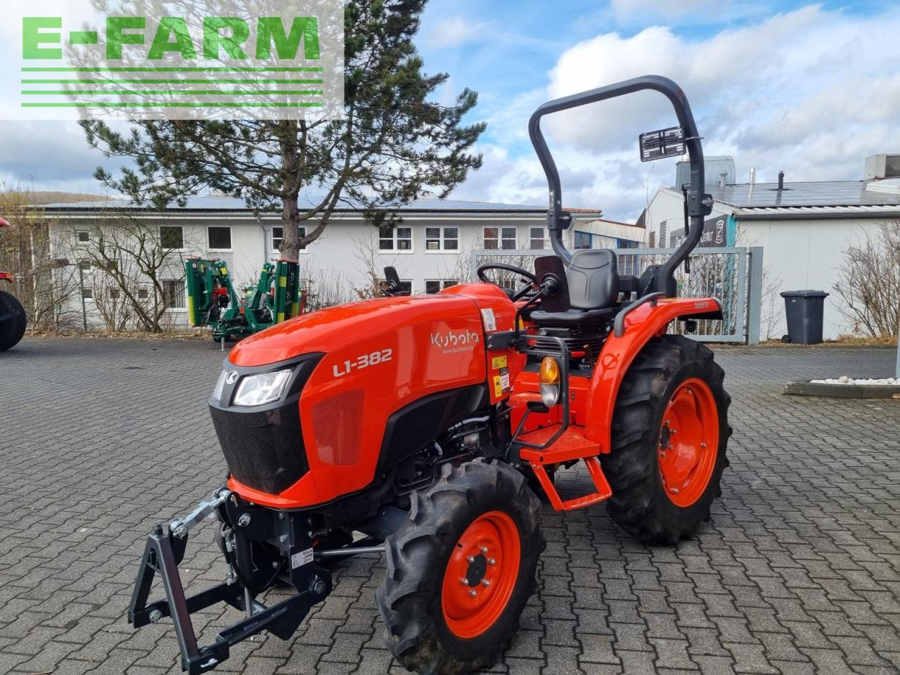 Traktor Kubota l1-382 hst: gambar 12