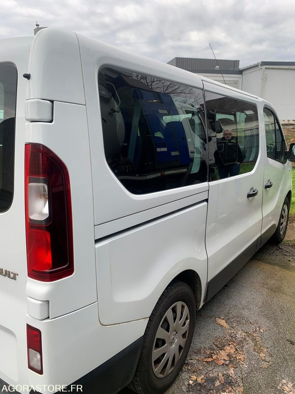 Leasing  Renault TRAFIC 9 places Renault TRAFIC 9 places: gambar 8