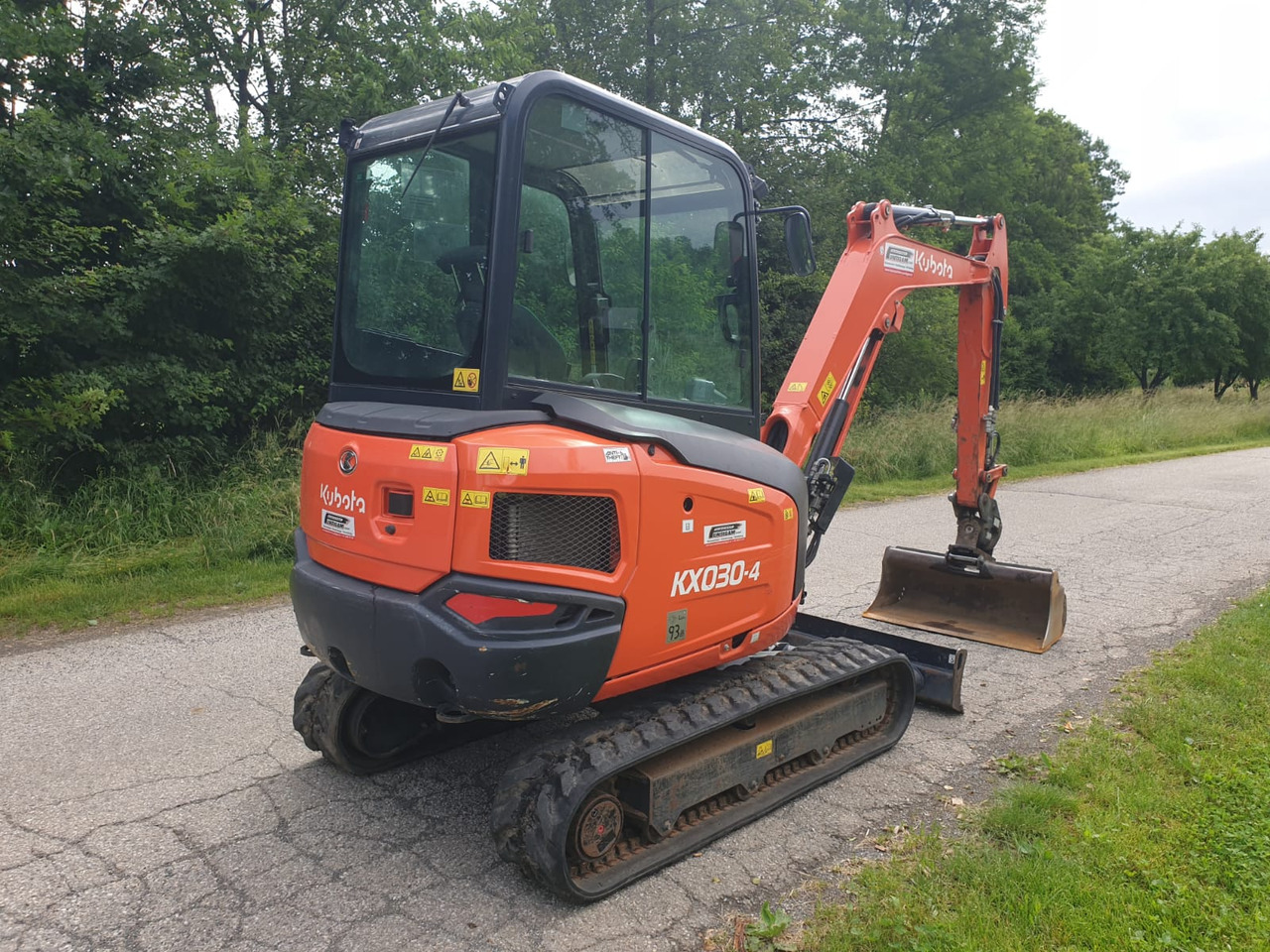 Ekskavator mini KUBOTA KX 030-4: gambar 6