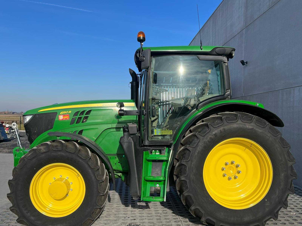 Traktor John Deere 6150R: gambar 8