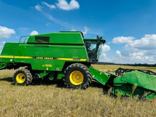 Pemanen gabungan John Deere 2066: gambar 7