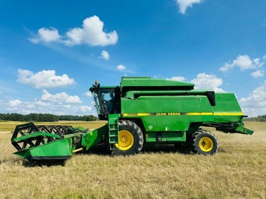 Pemanen gabungan John Deere 2066: gambar 6