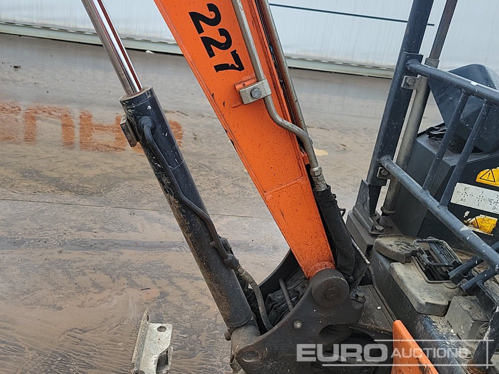 Ekskavator mini 2019 Hitachi ZX19U-5A YR: gambar 16