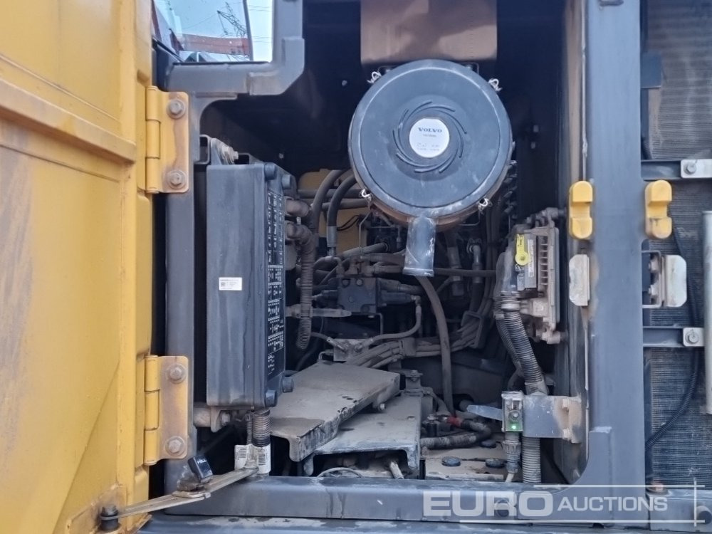 Ekskavator perayap 2019 Volvo EC220EL: gambar 39