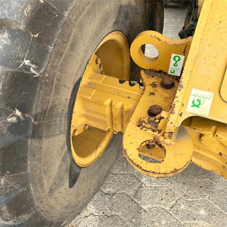 Wheel loader Caterpillar 907H: gambar 40