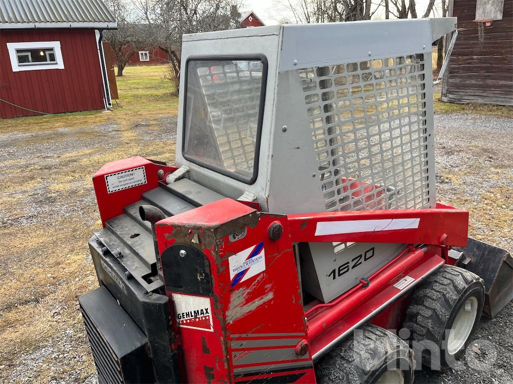 Skid steer GEHL SL 1620: gambar 25