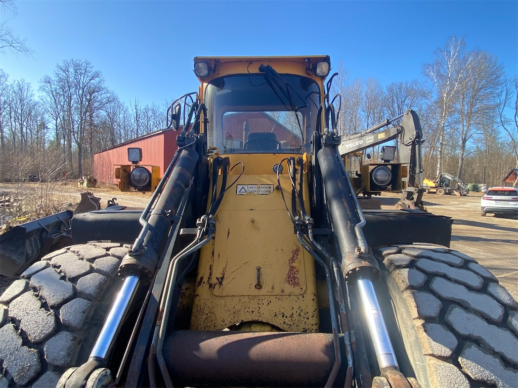 Wheel loader Volvo BM L90: gambar 11