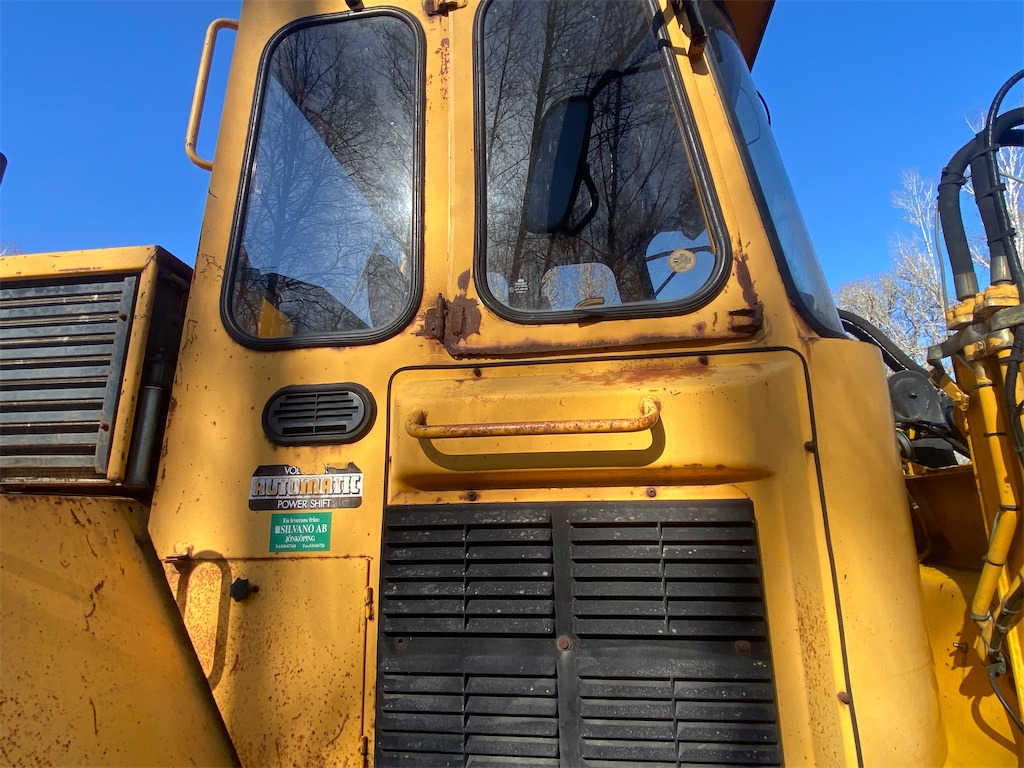 Wheel loader Volvo BM L90: gambar 46